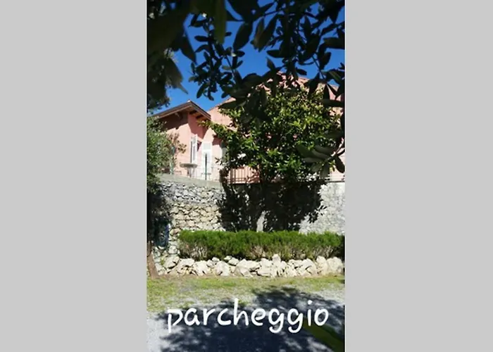 Casa Melograno Сasa de vacaciones Finale Ligure