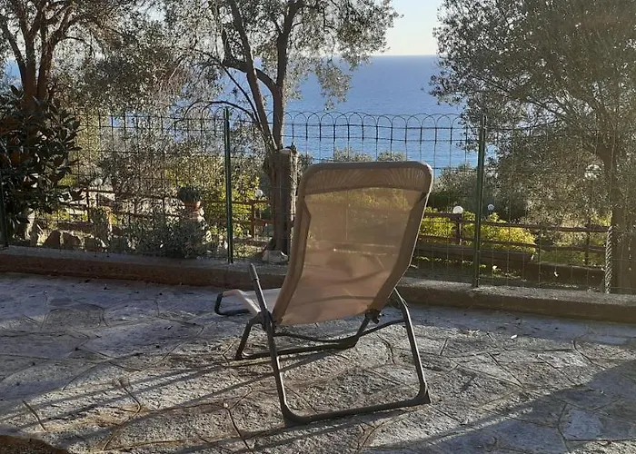 Semesterbostad Casa Melograno