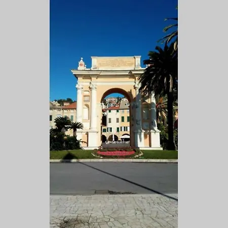 Casa Melograno 度假居 菲纳莱利古雷