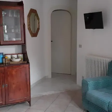 Casa Melograno 度假居 菲纳莱利古雷