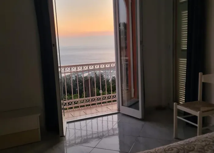 בית נופש Casa Melograno פינאלה ליגורה